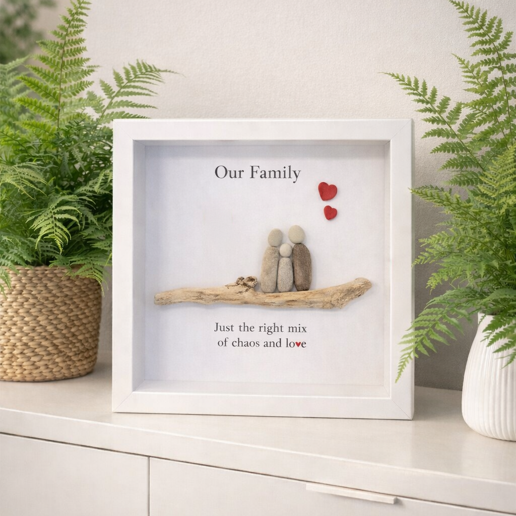 Personalised Pebble Family Picture Frame - Driftwood Stone Art