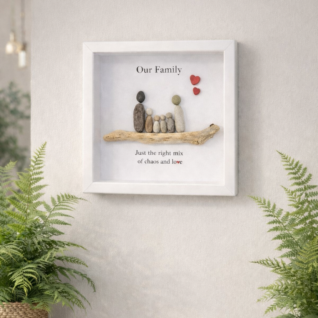 Personalised Pebble Family Picture Frame - Driftwood Stone Art