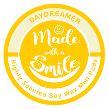 Load image into Gallery viewer, daydreamer soy wax melt pod | MadeWIthaSmile | UK
