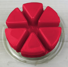Load image into Gallery viewer, Christmas Spice Soy Wax Melt Pod | MadeWithaSmile | UK
